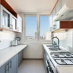 Wola Anielewicza Cosy 아파트