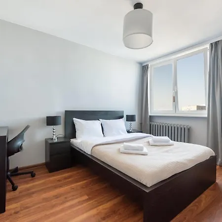Appartement Wola Anielewicza Cosy Varsovie